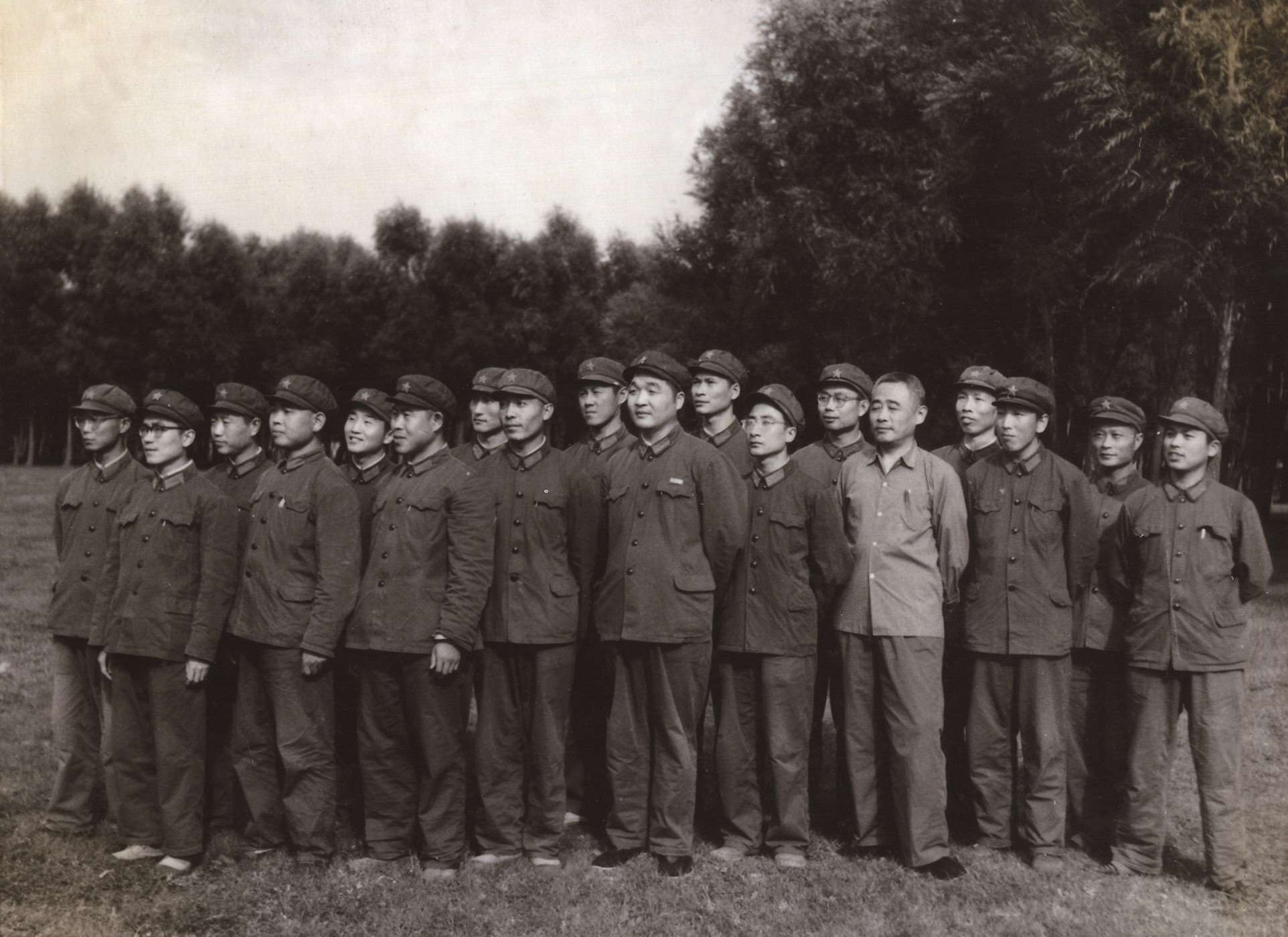 1972年2月摄于内蒙兵团（前右四）.jpg