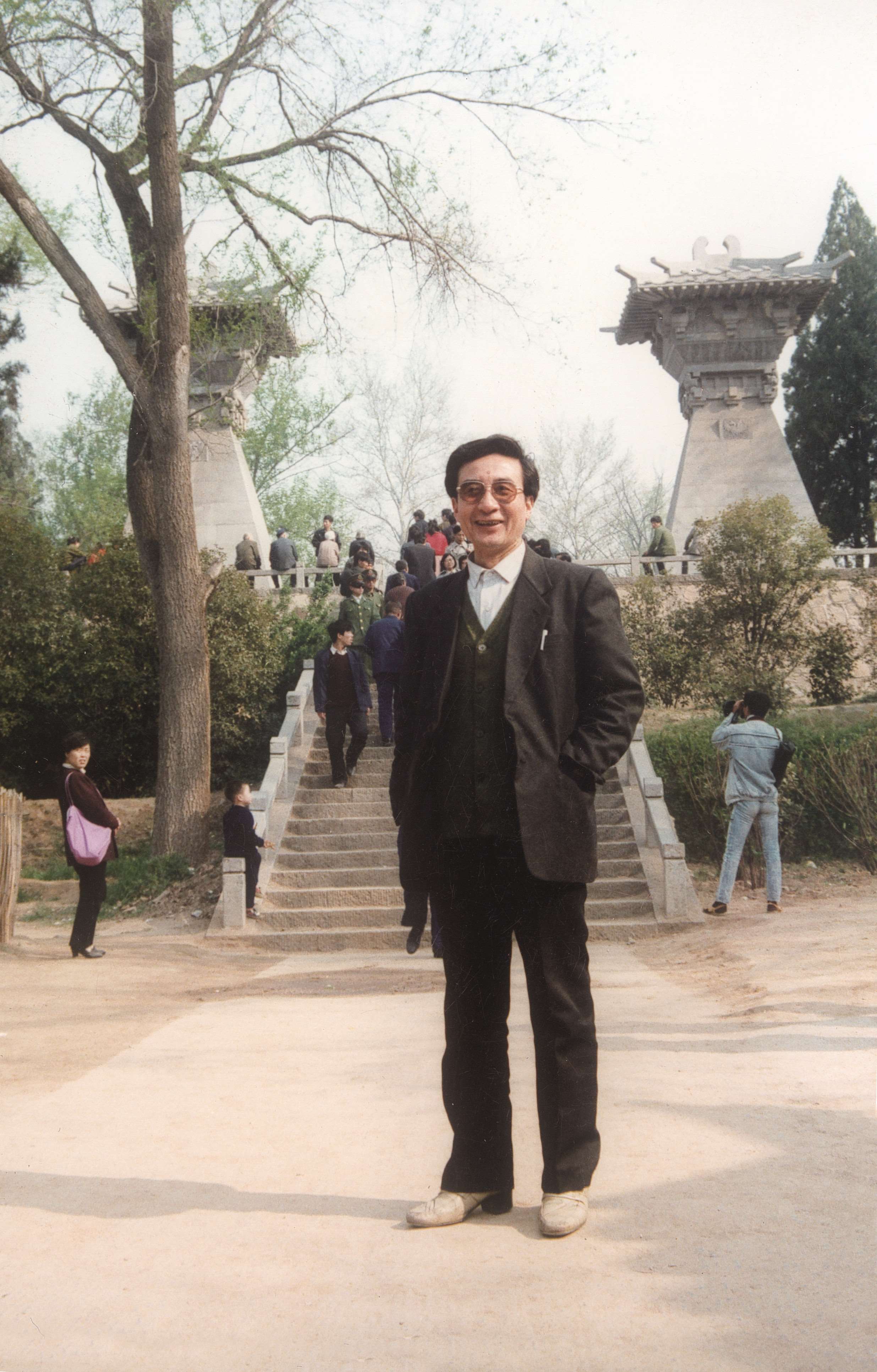 1990年，旭宇在洛阳诗会.jpg