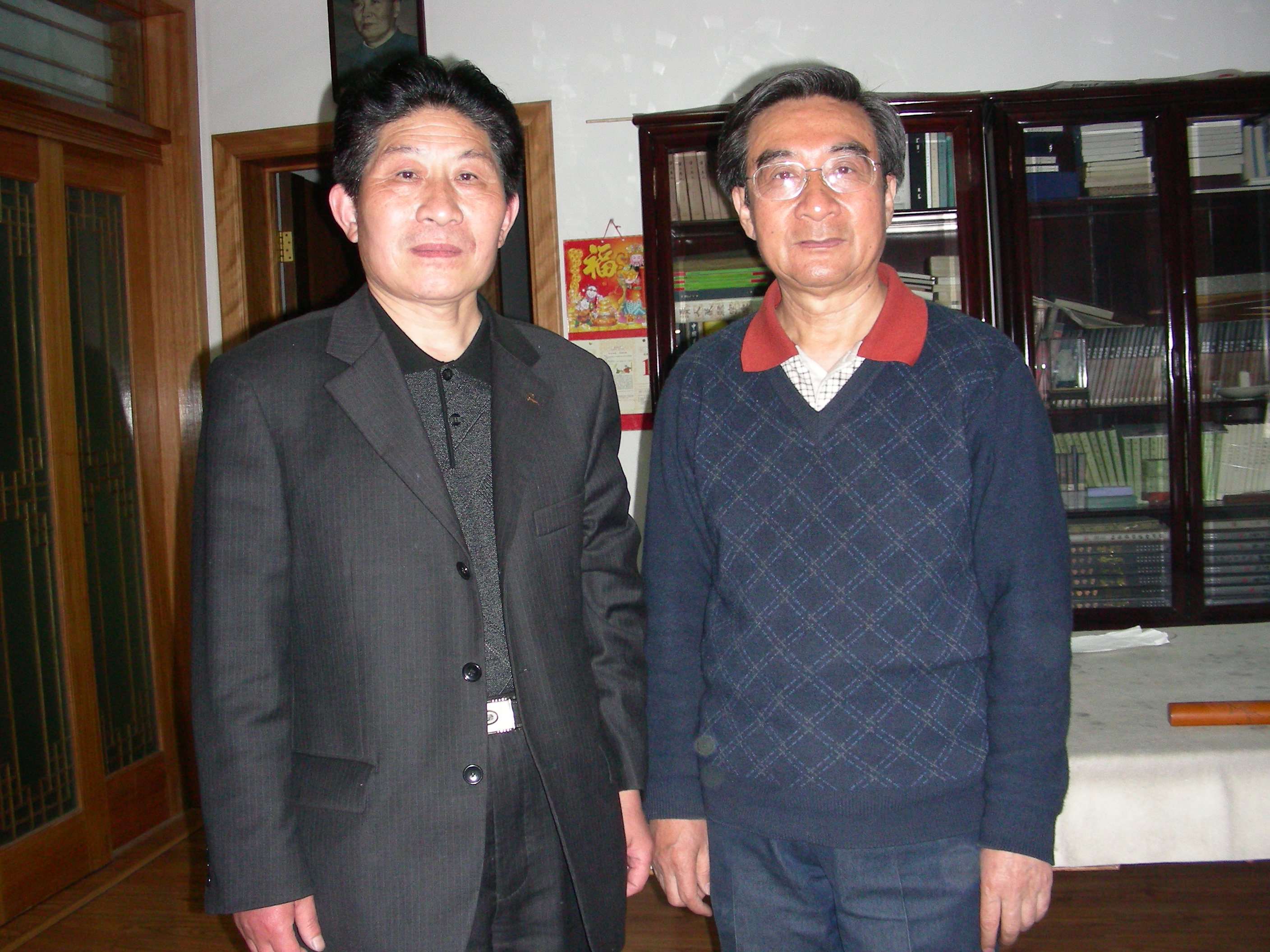 2013年，山东《乡土文学》主编刘浩歌到石家庄拜访旭宇先生.jpg
